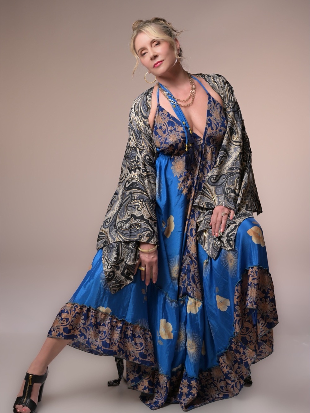 Elegant Paisley Print Kimono